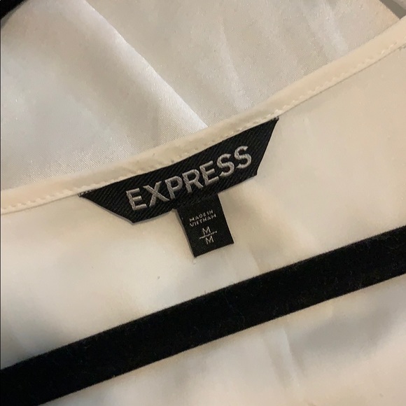 Express Cap Sleeve Shirt - Picture 3 of 4
